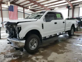2019 Ford F-250 XL with VIN 1FT7W2B68KEC54202, listed as a Copart auction lot 62990425 with 52,616 mi miles and Salvage title. Bid and sale history available at DreamBid. Image 1.