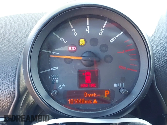 2015 MINI Countryman S with VIN WMWZC3C5XFWT04916, listed as a IAAI auction lot 41636369 with 101,448 mi miles and . Bid and sale history available at DreamBid. Image 7.