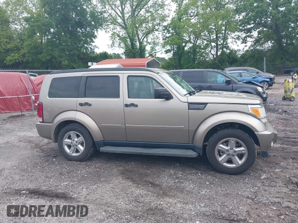 2007 Dodge Nitro SLT z VIN 1D8GT58K07W735904, wystawiony jako IAAI lot #42216665 z przebiegiem 168 000 mil mil oraz . Historia ofert i sprzedaży dostępna na DreamBid. Obrazek 13.