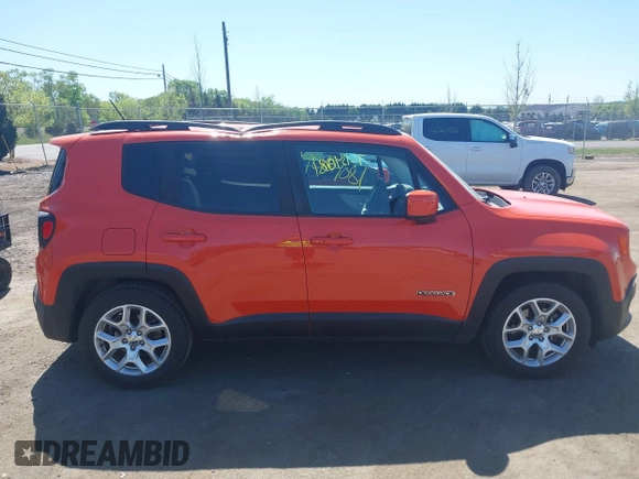 2016 Jeep Renegade Latitude with VIN ZACCJABTXGPC53077, listed as a IAAI auction lot 42134081 with 30,191 mi miles and . Bid and sale history available at carsss.com. Image 13.