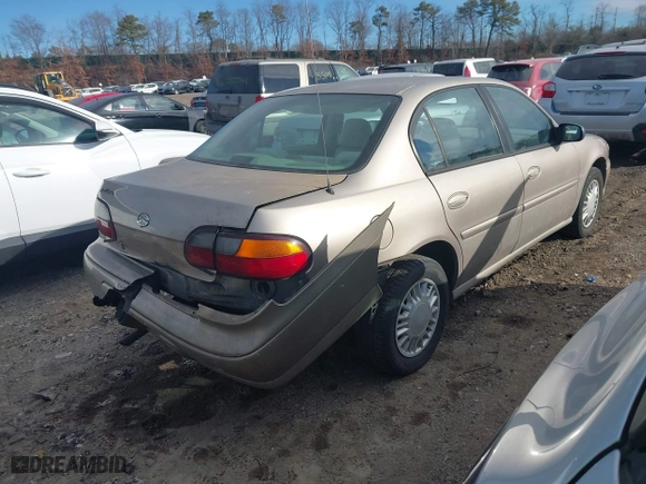 2000 Chevrolet Malibu with VIN 1G1ND52J9Y6131068, listed as a IAAI auction lot 41436575 with 111,844 mi miles. Bid and sale history available at carsss.com. Image 4.