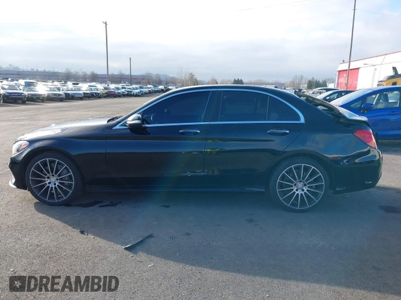 2015 Mercedes-Benz C-Class C 400 with VIN 55SWF6GB8FU009637, listed as a IAAI auction lot 41371322 with 77,248 mi miles. Bid and sale history available at carsss.com. Image 15.