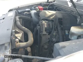 2007 Chevrolet Suburban LS with VIN 1GNFC16J77R260500, listed as a IAAI auction lot 42787990 with 167,163 mi miles and . Bid and sale history available at DreamBid. Image 19.