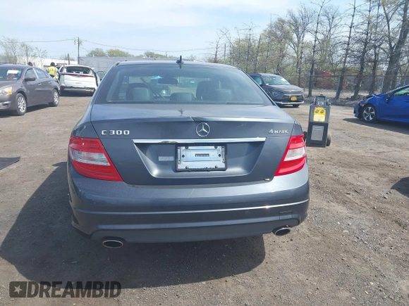 2008 Mercedes-Benz C 300 Sport with VIN WDDGF81XX8F123021, listed as a IAAI auction lot 42087637 with 60,409 mi miles and . Bid and sale history available at DreamBid. Image 16.