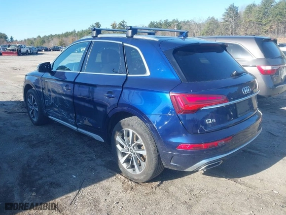 2022 Audi Q5 S line Premium with VIN WA1GAAFY2N2061600, listed as a IAAI auction lot 41823590 with 18,963 mi miles. Bid and sale history available at carsss.com. Image 3.