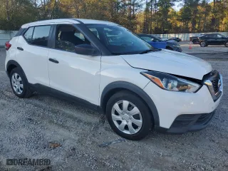 2020 Nissan Kicks S with VIN 3N1CP5BVXLL507609, listed as a Copart auction lot 80619904 with 150,760 mi miles and Salvage Title. Bid and sale history available at carsss.com. Image 4.