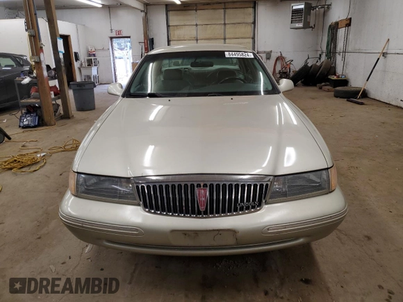 1997 Lincoln Continental with VIN 1LNLM97V3VY701840, listed as a Copart auction lot 84495824 with 166,022 mi miles and Clean Title. Bid and sale history available at carsss.com. Image 5.