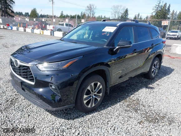 2023 Toyota Highlander L with VIN 5TDKDRBH4PS028847, listed as a IAAI auction lot 41803322 with 31,853 mi miles. Bid and sale history available at carsss.com. Image 17.