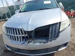 2011 Lincoln MKT with VIN 2LMHJ5AR0BBJ50346, listed as a IAAI auction lot 41726833 with 203,523 mi miles and . Bid and sale history available at DreamBid. Image 6.