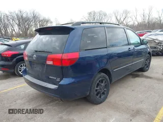 2005 Toyota Sienna LE with VIN 5TDBA23C25S048997, listed as a IAAI auction lot 41883065 with 245,085 mi miles. Bid and sale history available at carsss.com. Image 4.