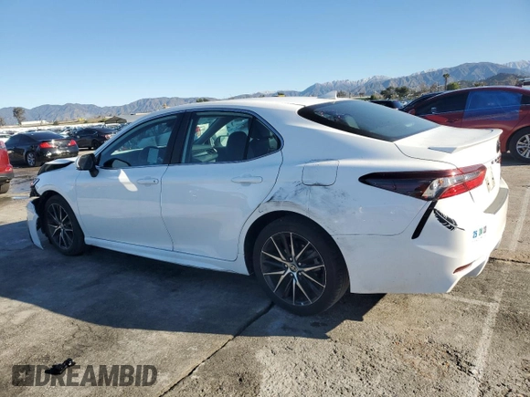 2022 Toyota Camry SE with VIN 4T1G11AK7NU065084, listed as a Copart auction lot 48381455 with 16,945 mi miles and Salvage Title. Bid and sale history available at DreamBid. Image 2.