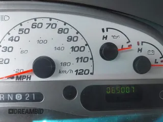 2005 Ford Explorer Sport Trac XLS z VIN 1FMZU77K75UB52008, wystawiony jako IAAI lot #42103222 z przebiegiem 196 605 mil mil oraz . Historia ofert i sprzedaży dostępna na DreamBid. Obrazek 7.