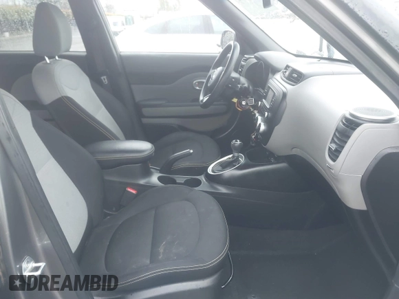 2015 Kia Soul + with VIN KNDJP3A51F7189253, listed as a IAAI auction lot 41773480 with 1 mi miles. Bid and sale history available at carsss.com. Image 5.