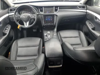 2019 Infiniti QX50 Luxe with VIN 3PCAJ5M36KF135653, listed as a Copart auction lot 58229595 with 108,929 mi miles and Clean title. Bid and sale history available at DreamBid. Image 8.