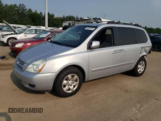 2008 Kia Sedona with VIN KNDMB133186266403, listed as a Copart auction lot 64000144 with 147,147 mi miles and Salvage Title. Bid and sale history available at carsss.com. Image 1.