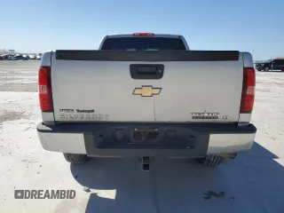 2010 Chevrolet Silverado 1500 LT with VIN 1GCSCSE04AZ186840, listed as a Copart auction lot 49849965 with 301,420 mi miles and Salvage Title. Bid and sale history available at DreamBid. Image 6.