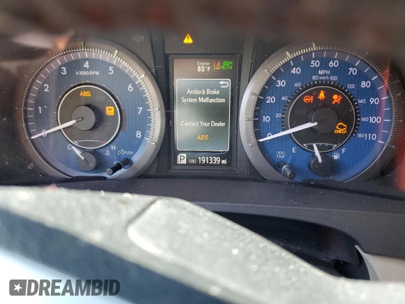 2018 Toyota Sienna XLE Auto Access Seat with VIN 5TDYZ3DC3JS910156, listed as a Copart auction lot 55982975 with 191,339 mi miles and Salvage title. Bid and sale history available at DreamBid. Image 9.
