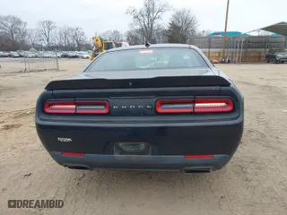 2016 Dodge Challenger R/T with VIN 2C3CDZBT1GH101121, listed as a IAAI auction lot 41441353 with 55,028 mi miles. Bid and sale history available at carsss.com. Image 17.