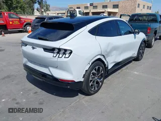 2023 Ford Mustang Mach-E Premium с VIN 3FMTK3SUXPMA73825, выставлен на аукционе IAAI как лот 42508806 с пробегом 21 422 миль миль и . История ставок и продаж доступна на DreamBid. Изображение 4.