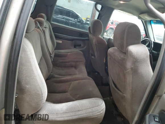 2003 Chevrolet Suburban LT z VIN 1GNFK16Z93J165597, wystawiony jako Copart lot #52101725 z przebiegiem 285 014 mil mil oraz Szkoda całkowita • Salvage title. Historia ofert i sprzedaży dostępna na DreamBid. Obrazek 11.