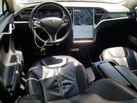 2013 Tesla Model S Performance с VIN 5YJSA1CP8DFP20786, выставлен на аукционе Copart как лот 61035395 с пробегом 140 119 миль миль и Списание • Salvage title. История ставок и продаж доступна на DreamBid. Изображение 8.