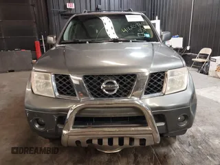 2005 Nissan Pathfinder SE with VIN 5N1AR18U95C730255, listed as a IAAI auction lot 41610769 with 154,252 mi miles. Bid and sale history available at carsss.com. Image 12.