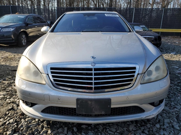 2007 Mercedes-Benz S-Class 5.5L V8 with VIN WDDNG86X77A105679, listed as a Copart auction lot 44244635 with 150,924 mi miles and Salvage Title. Bid and sale history available at carsss.com. Image 5.