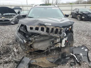 2020 Jeep Cherokee Latitude with VIN 1C4PJLCX3LD503427, listed as a Copart auction lot 50304915 with 29,541 mi miles and Salvage title. Bid and sale history available at DreamBid. Image 5.