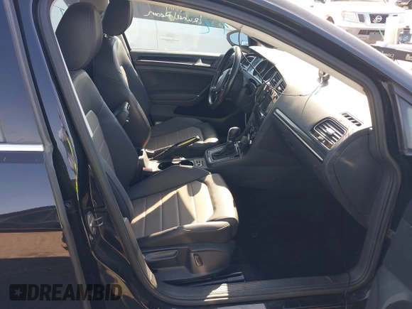 2015 Volkswagen Golf SportWagen TDI S with VIN 3VWCA7AU3FM500306, listed as a IAAI auction lot 41555391 with 187,142 mi miles. Bid and sale history available at carsss.com. Image 5.