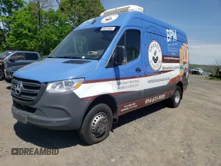 2022 Mercedes-Benz Sprinter with VIN W1Y8EB3Y6NT093478, listed as a Copart auction lot 55573435 with 54,663 mi miles and Salvage Title. Bid and sale history available at DreamBid. Image 1.