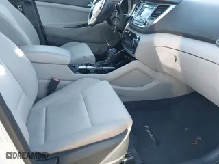 2016 Hyundai Tucson SE with VIN KM8J3CA42GU092788, listed as a IAAI auction lot 41297860 with 98,380 mi miles. Bid and sale history available at carsss.com. Image 5.