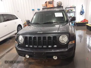 2015 Jeep Patriot Altitude z VIN 1C4NJPBA0FD285379, wystawiony jako IAAI lot #42139132 z przebiegiem 143 107 mil mil oraz . Historia ofert i sprzedaży dostępna na DreamBid. Obrazek 12.
