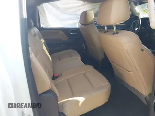 2017 GMC Sierra 1500 Denali z VIN 3GTU2PEC8HG502379, wystawiony jako IAAI lot #42040538 z przebiegiem 108 960 mil mil oraz . Historia ofert i sprzedaży dostępna na DreamBid. Obrazek 8.