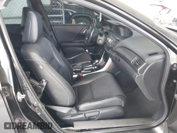 2016 Honda Accord Sport z VIN 1HGCR2F57GA171917, wystawiony jako IAAI lot #42177260 z przebiegiem 118 869 mil mil oraz . Historia ofert i sprzedaży dostępna na DreamBid. Obrazek 5.