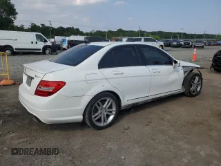 2013 Mercedes-Benz C 300 Sport with VIN WDDGF8AB5DR264091, listed as a Copart auction lot 65588205 with 69,876 mi miles and Salvage title. Bid and sale history available at DreamBid. Image 3.