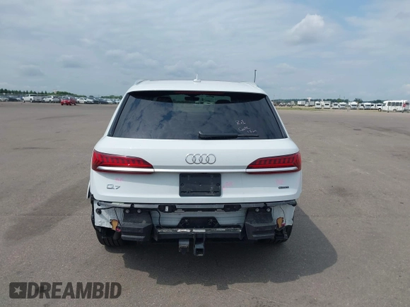 2021 Audi Q7 Premium Plus with VIN WA1LXAF75MD021454, listed as a IAAI auction lot 42444321 with 39,103 mi miles and . Bid and sale history available at DreamBid. Image 17.