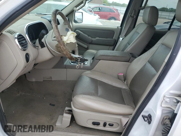 2007 Ford Explorer XLT z VIN 1FMEU73E17UB44987, wystawiony jako Copart lot #55864465 z przebiegiem 205 254 mil mil oraz Szkoda całkowita • Salvage title. Historia ofert i sprzedaży dostępna na DreamBid. Obrazek 7.
