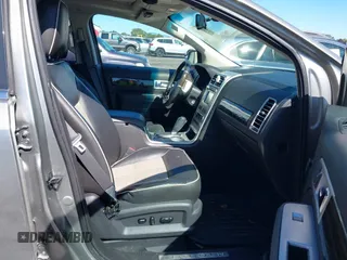 2008 Lincoln MKX with VIN 2LMDU88C68BJ03470, listed as a IAAI auction lot 42851164 with 198,218 mi miles and . Bid and sale history available at DreamBid. Image 5.