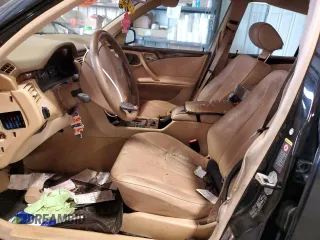 2001 Mercedes-Benz E 320 z VIN WDBJF65J91B339674, wystawiony jako Copart lot #50374725 z przebiegiem 205 940 mil mil oraz Szkoda całkowita • Salvage title. Historia ofert i sprzedaży dostępna na DreamBid. Obrazek 7.