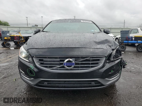 2018 Volvo S60 Inscription Platinum with VIN LYV402HM0JB173655, listed as a Copart auction lot 56365335 with 128,868 mi miles and Salvage title. Bid and sale history available at DreamBid. Image 5.