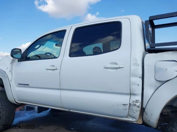 2007 Toyota Tacoma PreRunner with VIN 3TMJU62N87M029323, listed as a IAAI auction lot 41462575 with NaN miles. Bid and sale history available at carsss.com. Image 15.