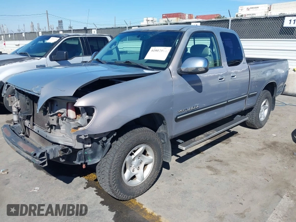 2001 Toyota Tundra SR5 with VIN 5TBRT34101S180512, listed as a IAAI auction lot 41802897 with 216,799 mi miles. Bid and sale history available at carsss.com. Image 2.