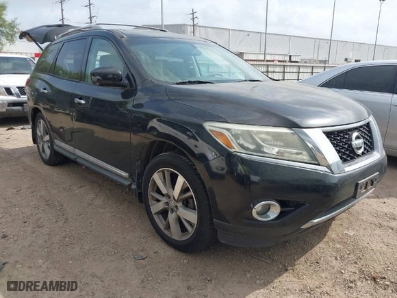 2013 Nissan Pathfinder Platinum with VIN 5N1AR2MNXDC660039, listed as a IAAI auction lot 41958811 with 138036 miles. Bid and sale history available at carsss.com. Image 1.