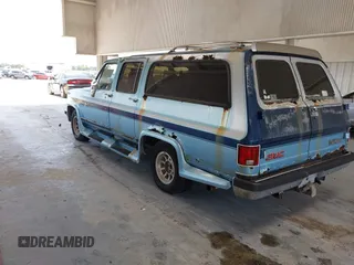 1989 GMC Suburban with VIN 1GKER16K7KF509078, listed as a IAAI auction lot 42593032 with 86,175 mi miles and . Bid and sale history available at DreamBid. Image 3.