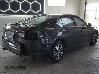 2020 Nissan Altima SV z VIN 1N4BL4DW2LC177972, wystawiony jako Copart lot #58265015 z przebiegiem 57 008 mil mil oraz Szkoda całkowita • Salvage title. Historia ofert i sprzedaży dostępna na DreamBid. Obrazek 3.