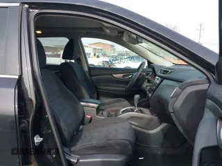 2016 Nissan Rogue SL with VIN 5N1AT2MT7GC862065, listed as a IAAI auction lot 42056628 with 138,736 mi miles and . Bid and sale history available at DreamBid. Image 5.