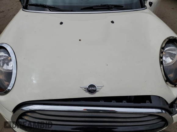 2019 MINI Convertible Cooper с VIN WMWWG5C57K3D01554, выставлен на аукционе Copart как лот 57497795 с пробегом 98 158 миль миль и Списание • Salvage title. История ставок и продаж доступна на DreamBid. Изображение 11.