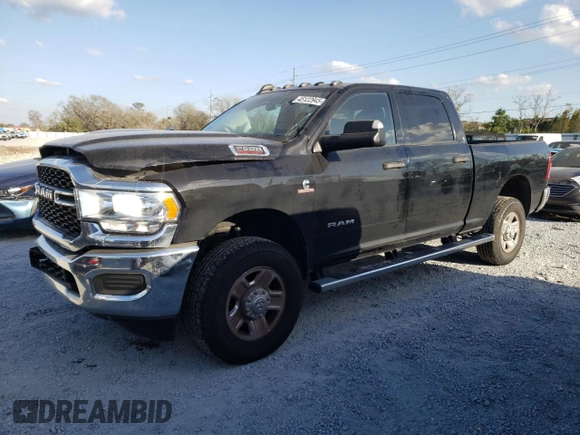 2021 Ram 2500 Tradesman with VIN 3C6UR5CLXMG694652, listed as a Copart auction lot 45122945 with 62,635 mi miles and Salvage Title. Bid and sale history available at carsss.com. Image 1.