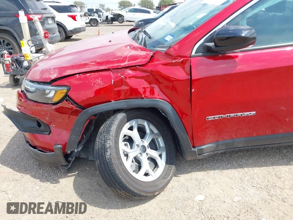 2025 Jeep Compass Latitude с VIN 3C4NJDBN8ST515983, выставлен на аукционе IAAI как лот 42172656 с пробегом 2 836 миль миль и . История ставок и продаж доступна на DreamBid. Изображение 6.