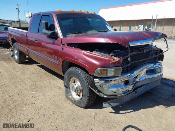 2000 Dodge Ram 2500 with VIN 1B7KC2360YJ184387, listed as a IAAI auction lot 41848948 with 422,506 mi miles. Bid and sale history available at carsss.com. Image 1.